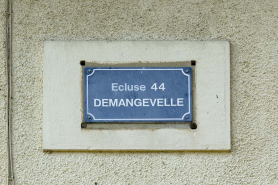 Détail de la plaque d'identification. © Région Bourgogne-Franche-Comté, Inventaire du patrimoine