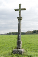 Croix de chemin. © Région Bourgogne-Franche-Comté, Inventaire du patrimoine