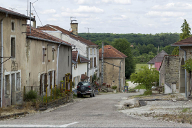 Alignement rue de la fontaine. © Région Bourgogne-Franche-Comté, Inventaire du patrimoine