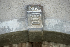 Détail de la clé de la maison 7 Rue Bernard Froeliger. © Région Bourgogne-Franche-Comté, Inventaire du patrimoine