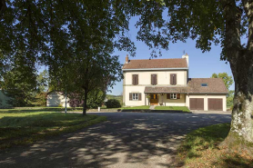 Façade sud-est de l'ancienne gare. © Région Bourgogne-Franche-Comté, Inventaire du patrimoine