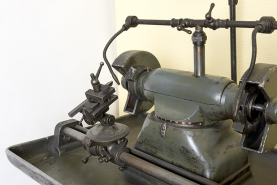 Porte-outil et poupée mobile. © Région Bourgogne-Franche-Comté, Inventaire du patrimoine