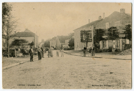 Grande rue. Carte postale. © Région Bourgogne-Franche-Comté, Inventaire du patrimoine