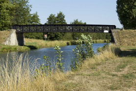 Le pont depuis l'aval. © Région Bourgogne-Franche-Comté, Inventaire du patrimoine