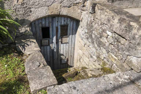 Entrée de cave. © Région Bourgogne-Franche-Comté, Inventaire du patrimoine