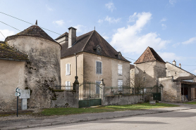 Vue de trois-quart. © Région Bourgogne-Franche-Comté, Inventaire du patrimoine