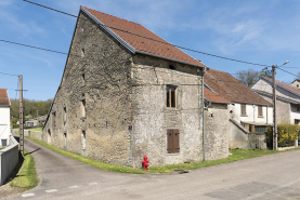 Vue de trois-quart. © Région Bourgogne-Franche-Comté, Inventaire du patrimoine