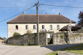 Vue générale depuis la Grande rue. © Région Bourgogne-Franche-Comté, Inventaire du patrimoine