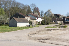 La rue principale. © Région Bourgogne-Franche-Comté, Inventaire du patrimoine