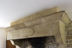 Cheminée dans la ferme côté rue. © Région Bourgogne-Franche-Comté, Inventaire du patrimoine