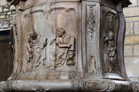 Détail de la chaire à prêcher : les panneaux de la cuve. © Région Bourgogne-Franche-Comté, Inventaire du patrimoine