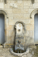 Fontaine, lavoir et abreuvoir, rue de la Fontenotte : borne fontaine. © Région Bourgogne-Franche-Comté, Inventaire du patrimoine
