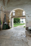 Vue de l'entrée donnant sur la cour © Région Bourgogne-Franche-Comté, Inventaire du patrimoine