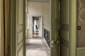Vue sur les pièces en enfilade à l'étage. © Région Bourgogne-Franche-Comté, Inventaire du patrimoine
