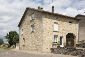Ferme bloc chemin de Seroux. © Région Bourgogne-Franche-Comté, Inventaire du patrimoine