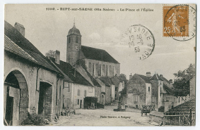 33168. - Rupt-sur-Saône (Hte-Saône) - La Place et l'Eglise, 1er quart 20e siècle. © Région Bourgogne-Franche-Comté, Inventaire du patrimoine