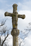 Détail de la croix : Christ. © Région Bourgogne-Franche-Comté, Inventaire du patrimoine