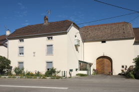 Vue générale de la ferme située au 7 route de Port-sur-Saône. © Région Bourgogne-Franche-Comté, Inventaire du patrimoine