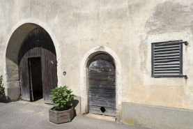 Entrées de ferme située route de Scey-sur-Saône. © Région Bourgogne-Franche-Comté, Inventaire du patrimoine