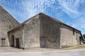 Ferme à l'angle du chemin de défruitement des Vergers. © Région Bourgogne-Franche-Comté, Inventaire du patrimoine