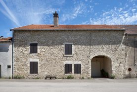 Ferme située au n°16 rue de la Prairie. © Région Bourgogne-Franche-Comté, Inventaire du patrimoine