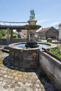 Le bassin central de la fontaine. © Région Bourgogne-Franche-Comté, Inventaire du patrimoine