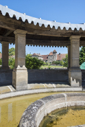 Le lavoir et la galerie couverte des laveuses. © Région Bourgogne-Franche-Comté, Inventaire du patrimoine