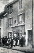 Epicerie dans la Grande ruen carte postale. © Région Bourgogne-Franche-Comté, Inventaire du patrimoine