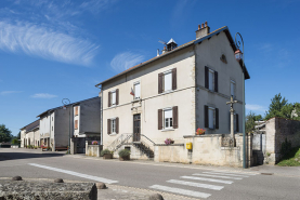 Vue d'ensemble de la maison commune. © Région Bourgogne-Franche-Comté, Inventaire du patrimoine