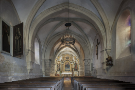 Vue intérieure depuis le porche d'entrée. © Région Bourgogne-Franche-Comté, Inventaire du patrimoine