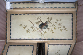 Plafond du 2e palier : trophée d'armes avec carquois. © Région Bourgogne-Franche-Comté, Inventaire du patrimoine