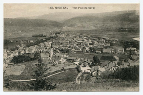 1257. Morteau - Vue panoramique, 1er quart 20e siècle. Le bâtiment a été rehaussé et allongé. © Région Bourgogne-Franche-Comté, Inventaire du patrimoine