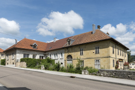 Vue d'ensemble, depuis le sud-ouest. © Région Bourgogne-Franche-Comté, Inventaire du patrimoine