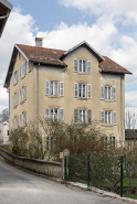Façade postérieure, de trois quarts gauche. © Région Bourgogne-Franche-Comté, Inventaire du patrimoine