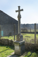 Croix située au hameau des Arpents. © Région Bourgogne-Franche-Comté, Inventaire du patrimoine
