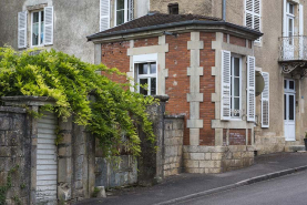 Le pavillon en brique, détail. © Région Bourgogne-Franche-Comté, Inventaire du patrimoine