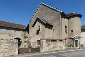 Élévation sur la rue André Bergerot, vue de trois-quarts. © Région Bourgogne-Franche-Comté, Inventaire du patrimoine