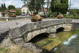 Face sud, vue depuis l'ouest. © Région Bourgogne-Franche-Comté, Inventaire du patrimoine