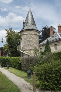 Tour, vue depuis le sud. © Région Bourgogne-Franche-Comté, Inventaire du patrimoine