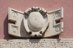 Linteau et relief sculptés datés de 1567. © Région Bourgogne-Franche-Comté, Inventaire du patrimoine
