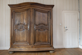 Armoire située au rez-de-chaussée du presbytère. © Région Bourgogne-Franche-Comté, Inventaire du patrimoine