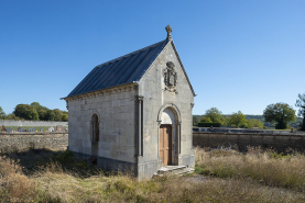 Chapelle funéraire de Bauffremont, vue depuis l'ouest. © Région Bourgogne-Franche-Comté, Inventaire du patrimoine