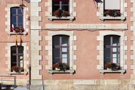 Extrémité de l’aile nord-ouest (ancienne école des filles), détail. © Région Bourgogne-Franche-Comté, Inventaire du patrimoine