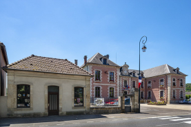 Corps de garde, sur l'avenue des Pâtis. © Région Bourgogne-Franche-Comté, Inventaire du patrimoine