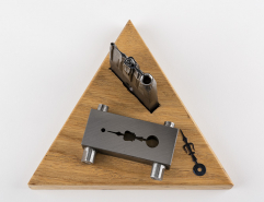Outils pour découper les aiguilles (collection musée de l'Horlogerie, Morteau). © Région Bourgogne-Franche-Comté, Inventaire du patrimoine