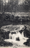 Cascade dans le parc. © Région Bourgogne-Franche-Comté, Inventaire du patrimoine