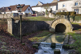 Vue d'ensemble, depuis le sud-est. © Région Bourgogne-Franche-Comté, Inventaire du patrimoine