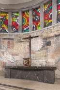 Choeur autel verrière croix d'autel © Région Bourgogne-Franche-Comté, Inventaire du patrimoine