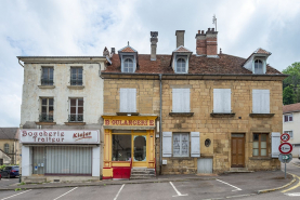 Maison à boutique devanture de boutique maison boulangerie © Région Bourgogne-Franche-Comté, Inventaire du patrimoine