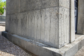 Cimetière tombeau © Région Bourgogne-Franche-Comté, Inventaire du patrimoine